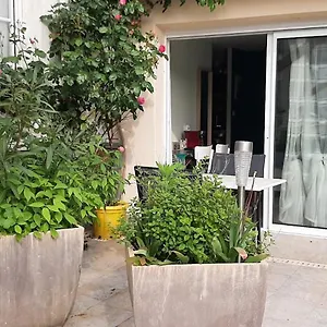  Couette-café Chambre Double Ou Quadruple Sdb Et Wc Privatif Pour Chacune,cuisine,salon,terrasse Partagés, Pain Confiture Café Etc Inclus France